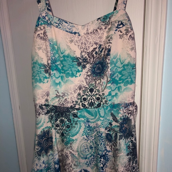 Romper with skort - Picture 2 of 3